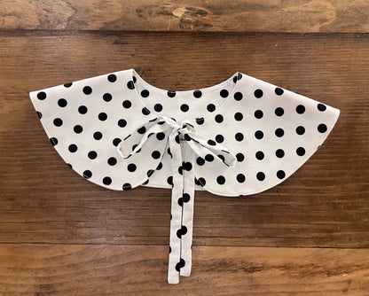 Beatrice Detachable Collar