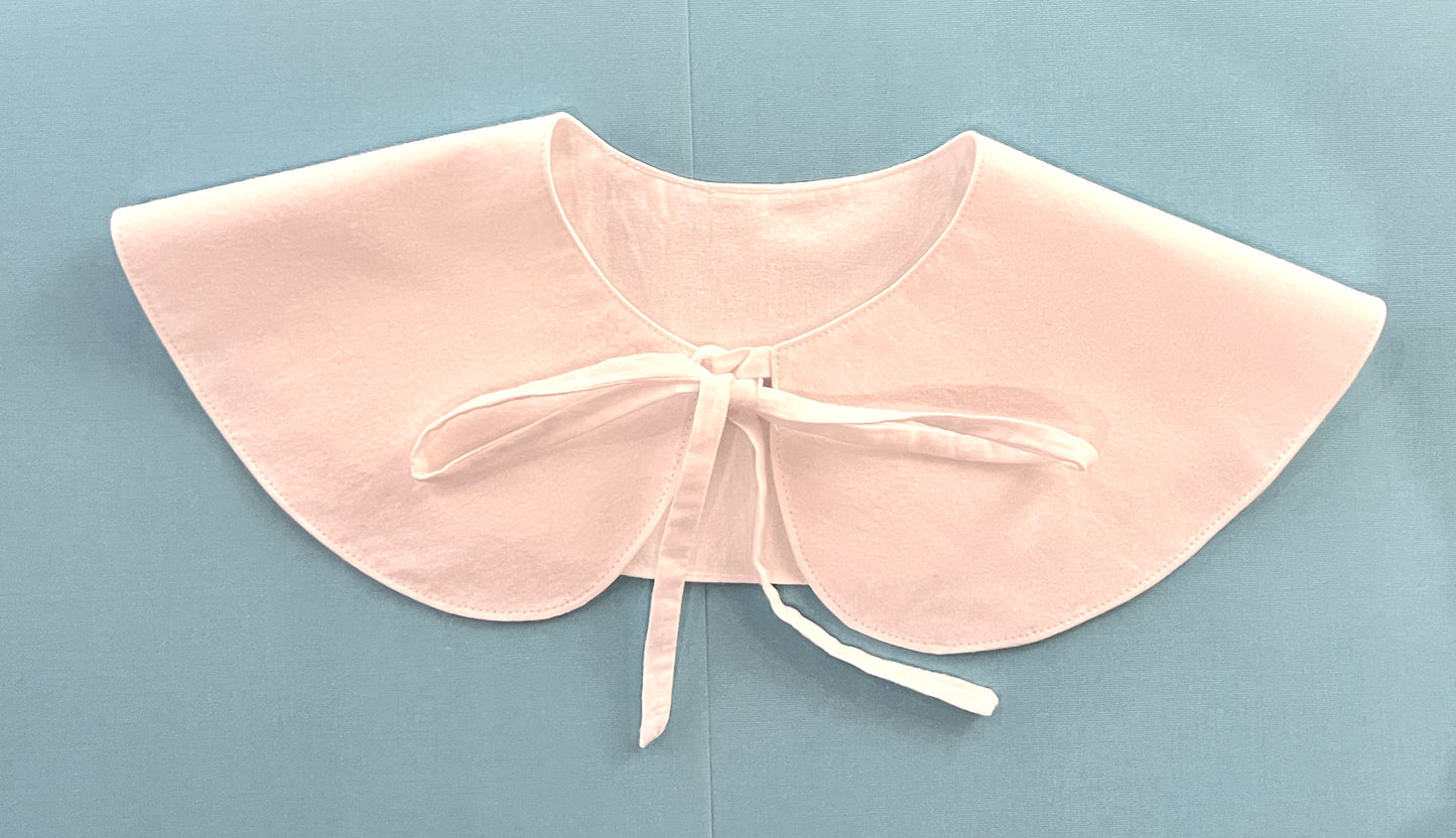 Beatrice Detachable Collar