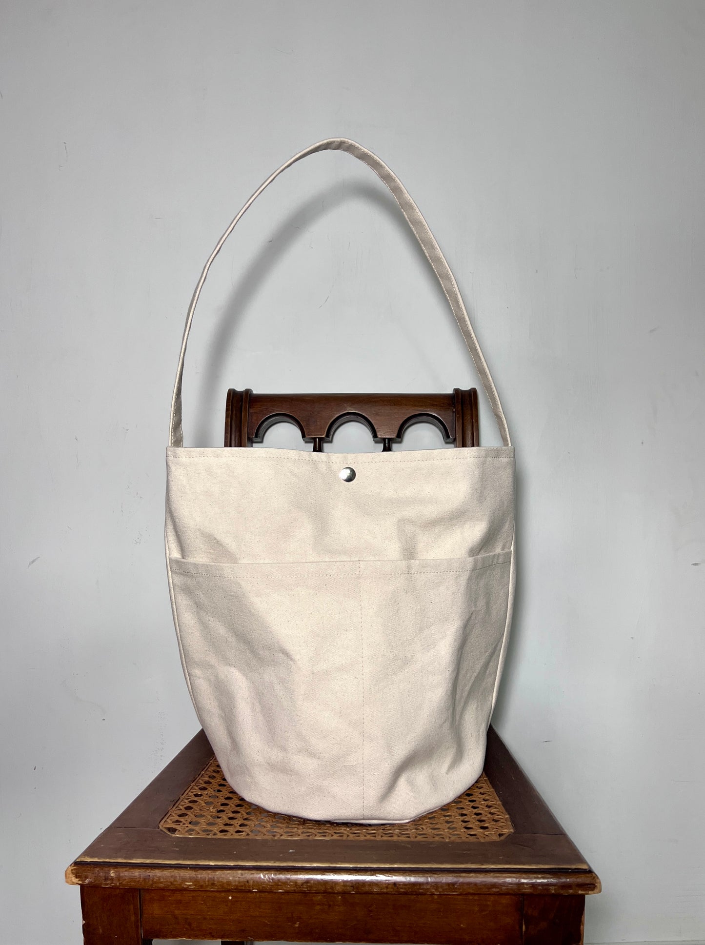 Jumbo Book Pocket Bucket Bag