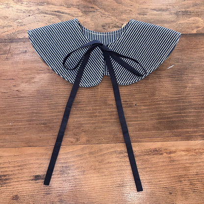 Beatrice Detachable Collar